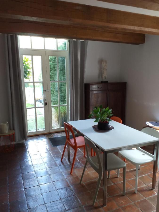 Maison De Vacances, Gite "Le Vieux Logis" A โพรฟงเดอวีลล์ ภายนอก รูปภาพ