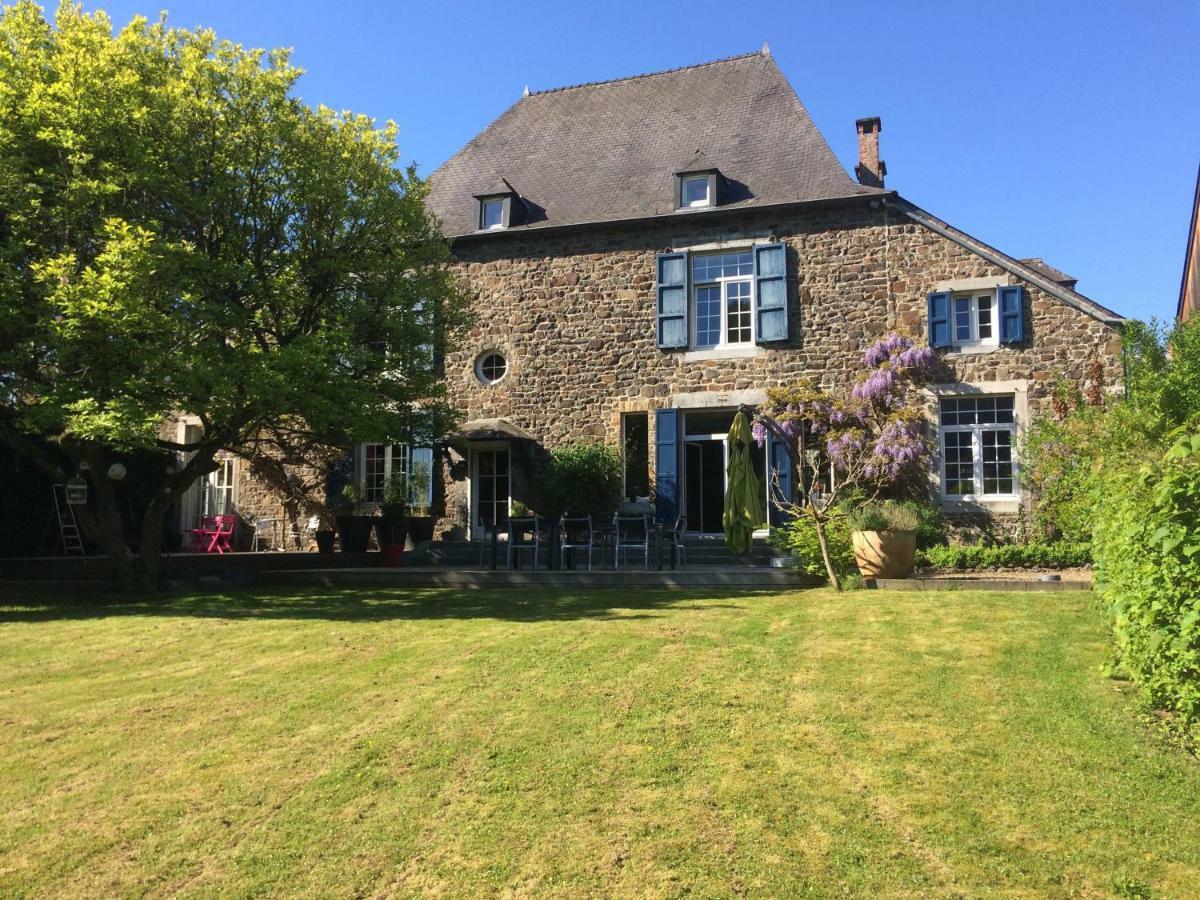 Maison De Vacances, Gite "Le Vieux Logis" A โพรฟงเดอวีลล์ ภายนอก รูปภาพ
